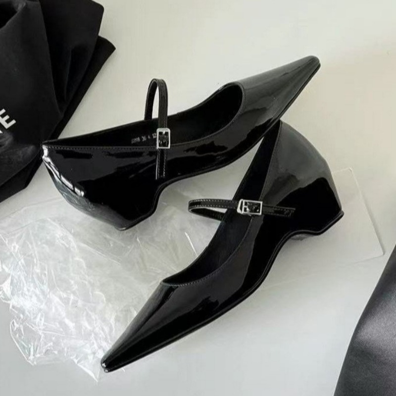 2026 Nova Chegada Sapatos Femi - Women Shoes Wedges avaliação e preço