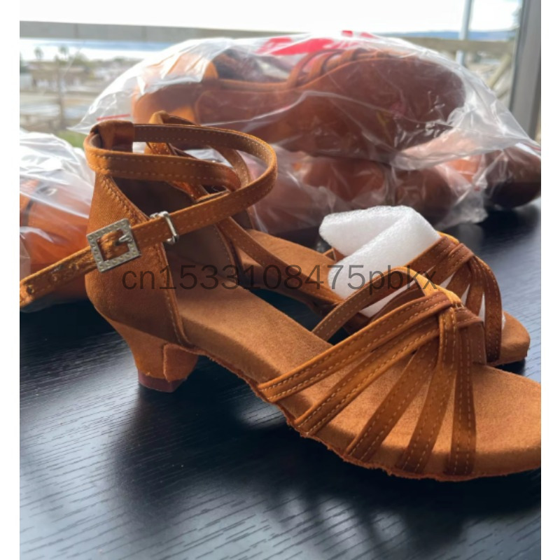 Sapatos de Dança Latinos em Ce - Women Shoes Kinds avaliação e preço