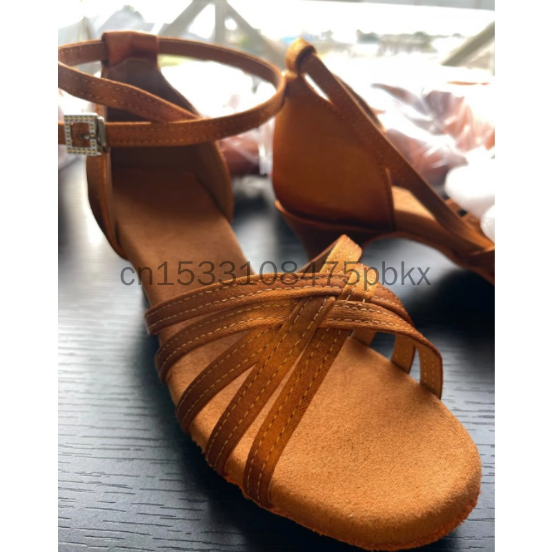 Sapatos de Dança Latinos em Ce - Women Shoes Kinds avaliação e preço